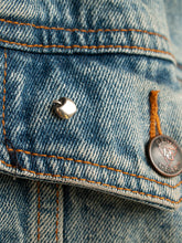 Load image into Gallery viewer, Silver Collar Pin