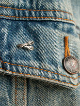 Load image into Gallery viewer, Silver Collar Pin