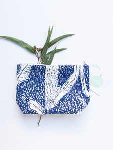 Tinker Banksia Print Dilly Bag