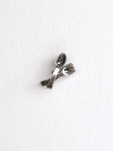 Load image into Gallery viewer, Silver Collar Pin
